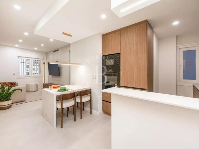 Piso en venta en el barrio de Salamanca, Madrid — Totalmente reformado, listo para entrar a vivir Barrio de Salamanca · Goya · 81 m² · 2 dormitorios en suite · Reforma integral 2025