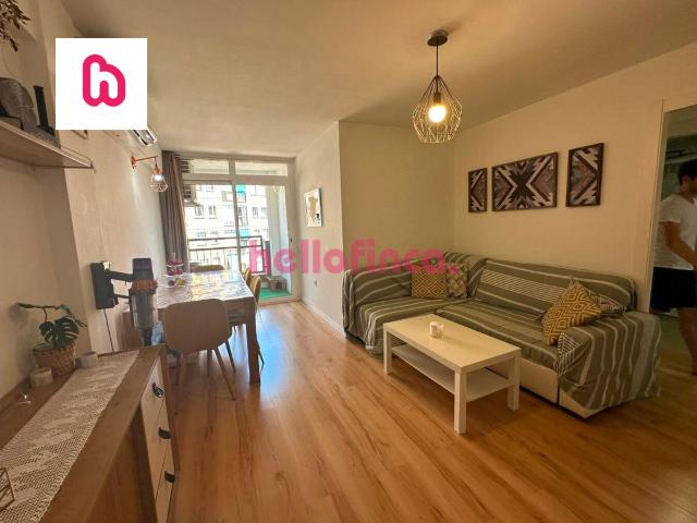 Piso reformado con 3 habitaciones y balcón en Can Calders Sant Feliu de Llobregat