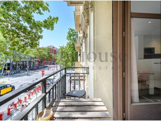 PISO REFORMADO CON BALCÓN Y TERRAZA EN SANT ANTONI