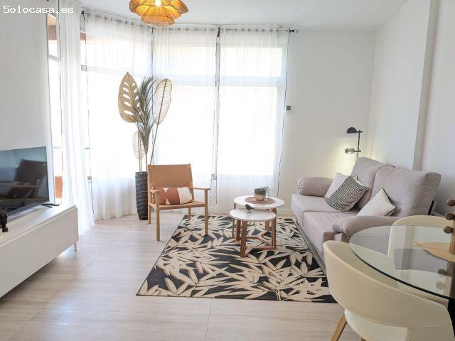 PISO REFORMADO, CON BALCON Y VISTAS AL MAR CON GASTOS INCLUIDOS