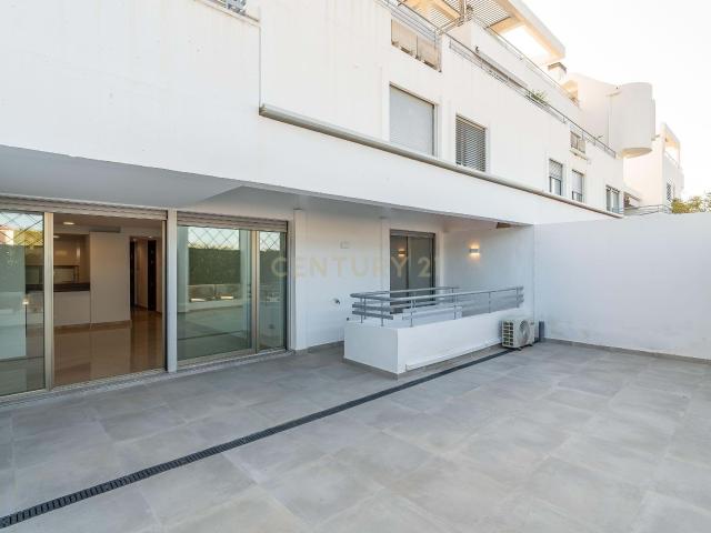 Piso reformado con terraza, La Cala de Mijas, Malaga