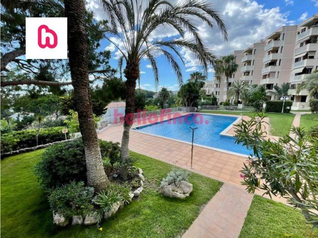 Piso reformado con vistas al mar y licencia turística en Vallpineda Sitges