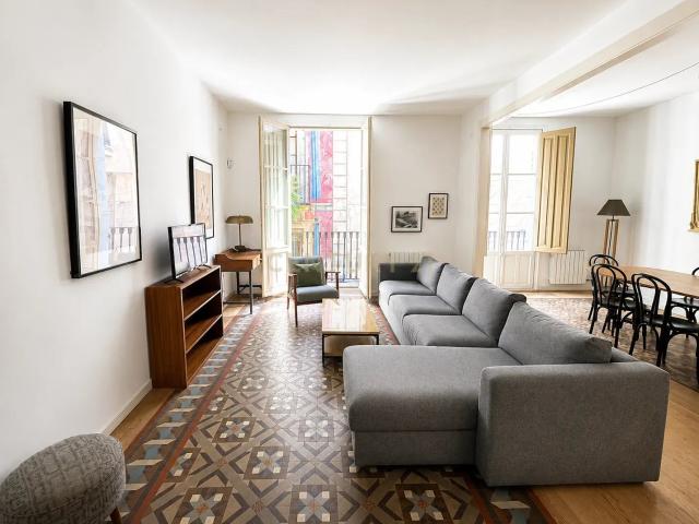 Piso reformado de 2 habitaciones junto al Port de Barcelona