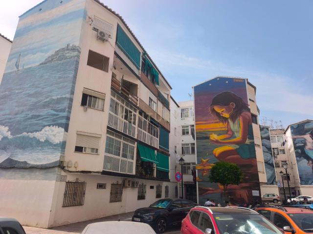 Piso reformado de 3 dormitorios en esquina con gran luminosidad en El Boquetillo – Fuengirola