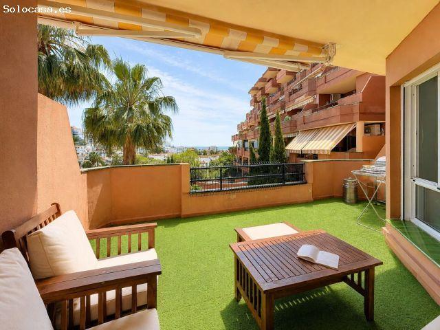 Piso reformado en venta con vistas al mar en Benalmadena