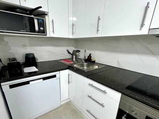 Piso reformado en Playa de los Locos 3 dormitorios con terraza y orientación suroeste | 210.000 €