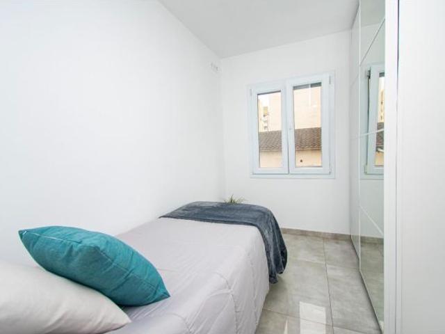 Piso Reformado en Plaza Serralta, Palma de Mallorca por €375,000