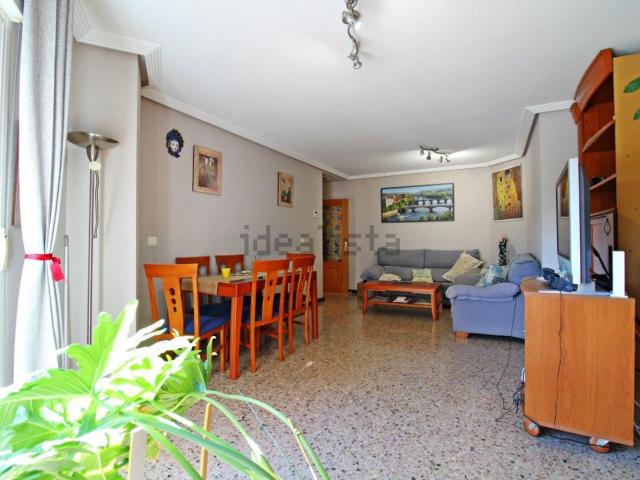 Piso, Reina Victoria Miguel Hernández, Elche / Elx