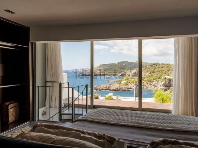 Piso, Roca Llisa, Santa Eulalia del Río