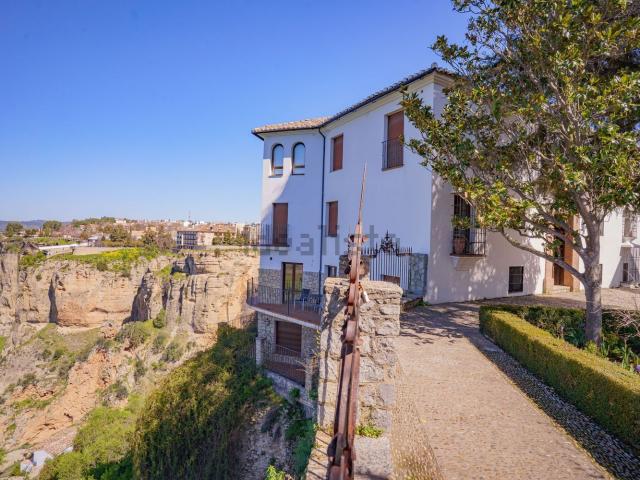 Piso, Ronda