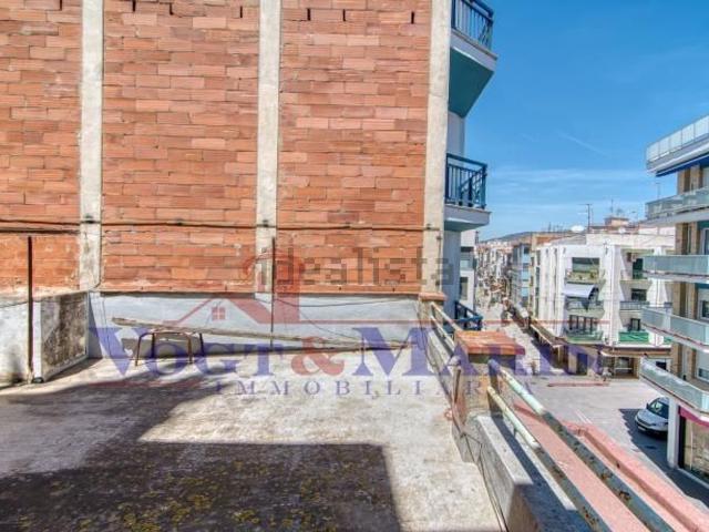Piso, Roses