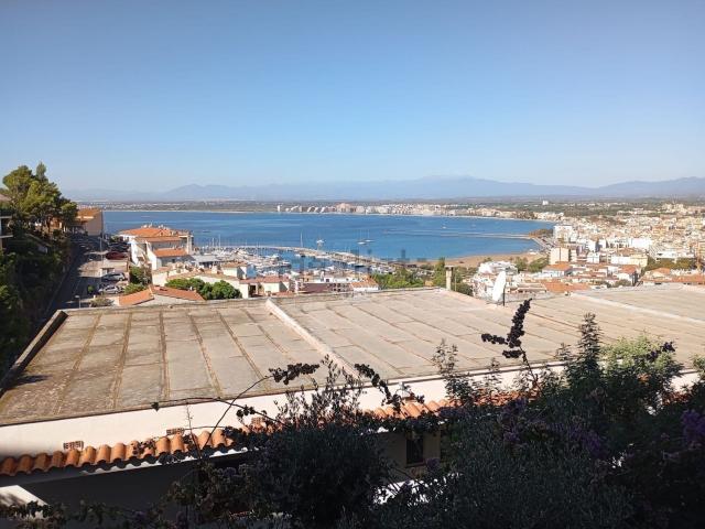 Piso, Roses
