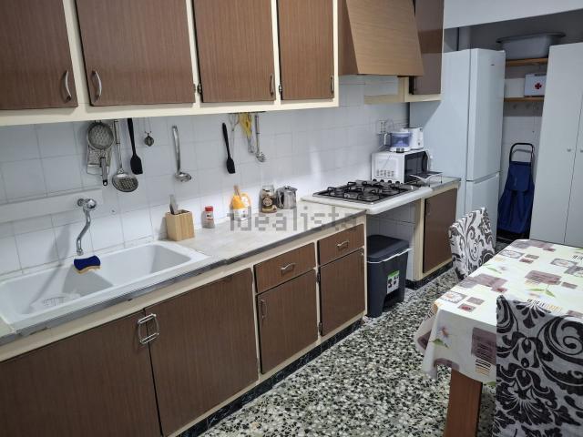 Piso, Sant Jaume d&apos Enveja