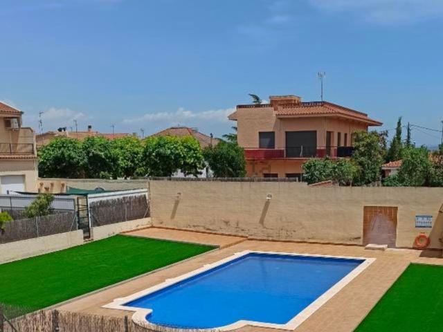 Piso, Sant Jaume Dels Domenys