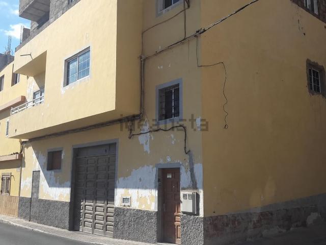 Piso, Santa Maria de Guia de Gran Canaria