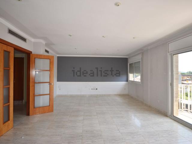 Piso, Santa Cristina d&apos Aro