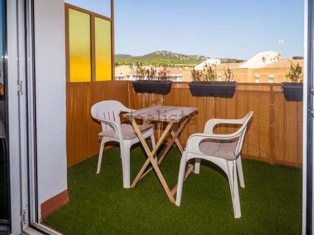 Piso, Santa Cristina d&apos Aro