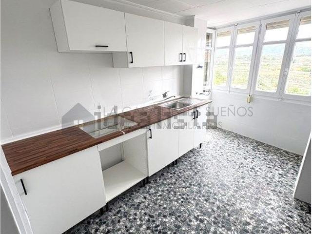 Piso, Sax