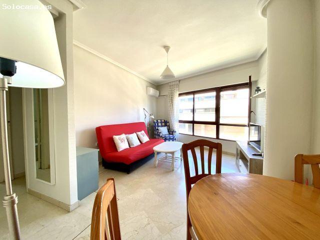 PISO SEMI NUEVO EN ORIHUELA CENTRO. VIVIENDA SITUADA EN EDIFICIO EXCLUSIVO EN LA CALLE CALDERÓN DE L