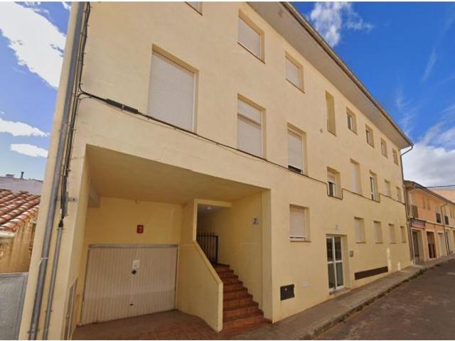 PISO SEMINUEVO CON TRES DORMITORIOS EN VILLAFRANCA DEL CID