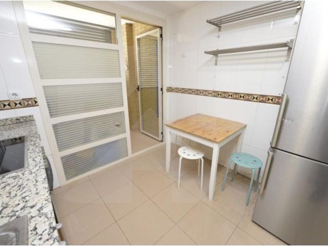 PISO SEMINUEVO DE 3 HAB Y 2 BAÑOS CON GARAJE Y TRASTERO
