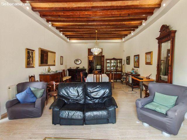 PISO SEÑORIAL EN VENTA EN PLENO CORAZÓN DE BARCELONA