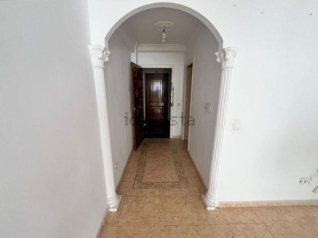 Piso, Sierra de Estepona Avda de Andalucia, Estepona