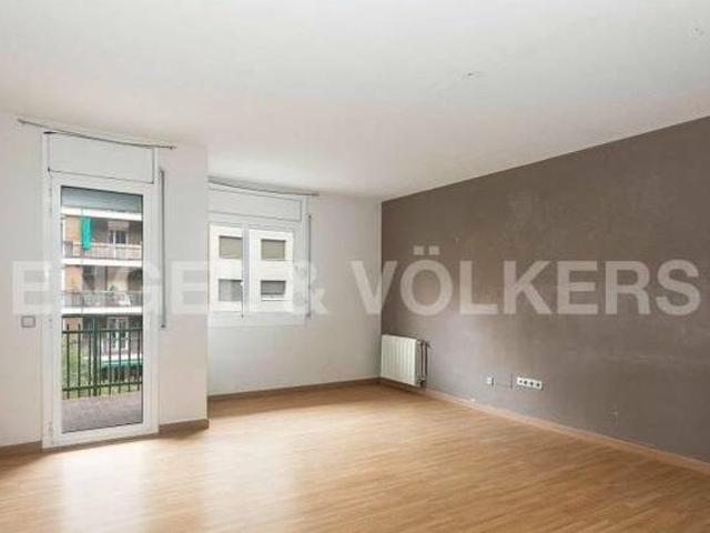 Piso sin muebles ideal para familias