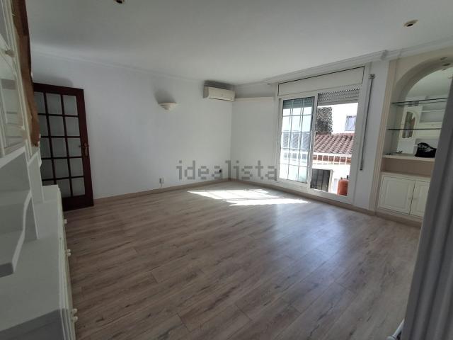 Piso, Sitges