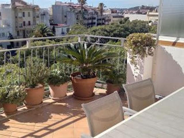 Piso, Sitges
