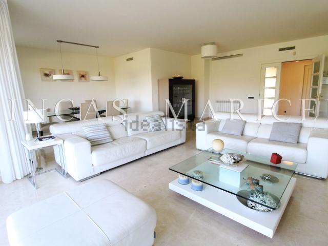 Piso, Sitges
