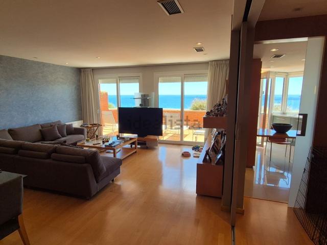 Piso, Sitges