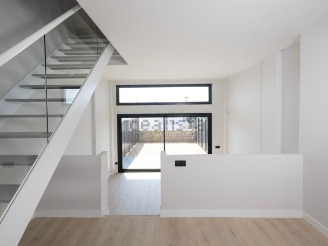 Piso, Tiana