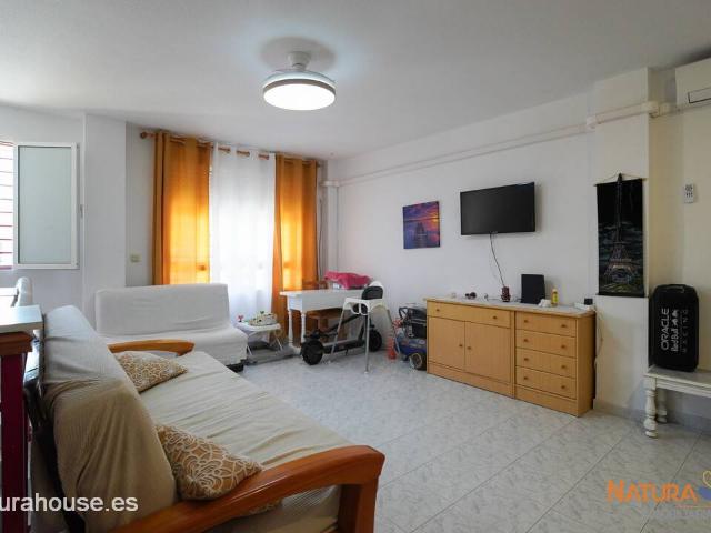 Piso tipo duplex en venta en Puerto Mazaron