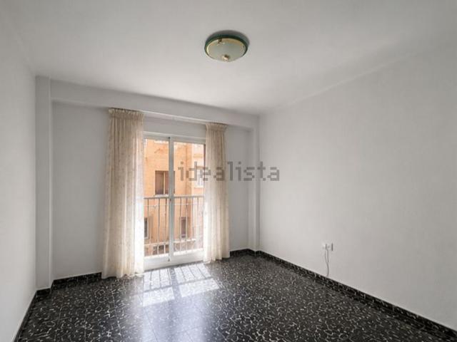 Piso, Torrefiel, València