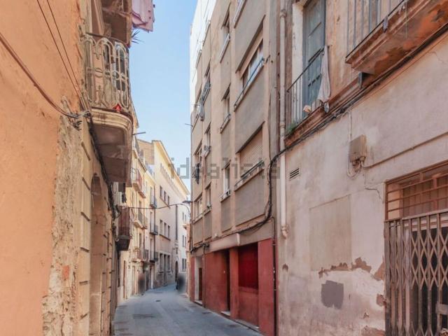 Piso, Tortosa