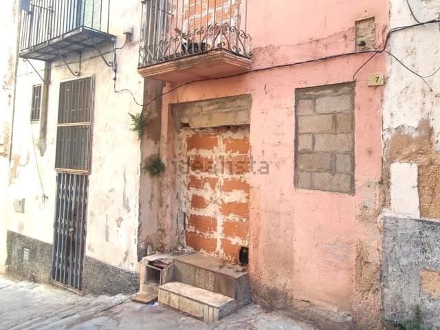 Piso, Tortosa