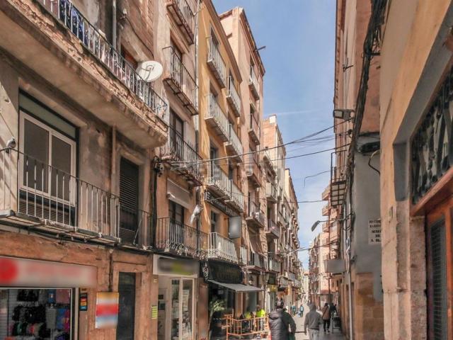 Piso, Tortosa