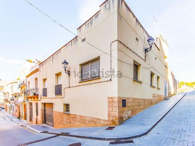 Piso, Tortosa