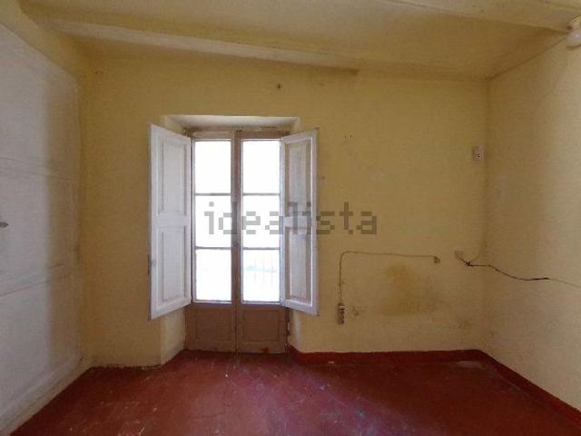 Piso, Tortosa