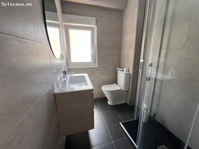 PISO TOTALMENTE REFORMADO A ESCASOS METROS DEL MAR