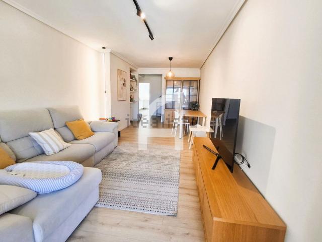 Piso, Travesía de Vigo San Xoán, Vigo