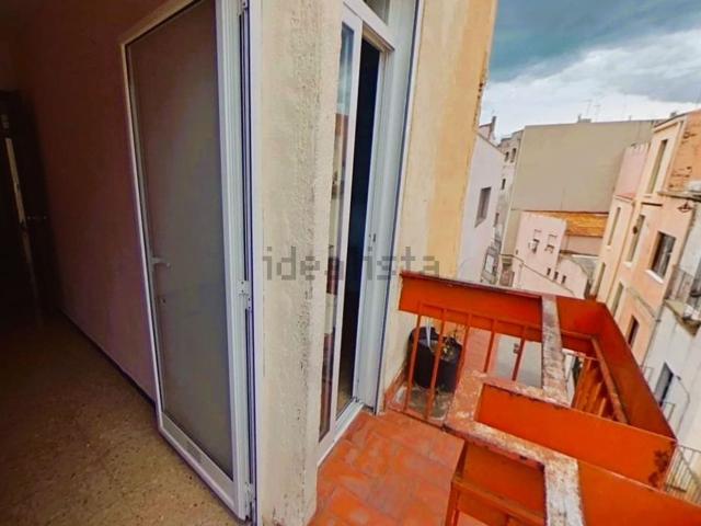 Piso, Valls