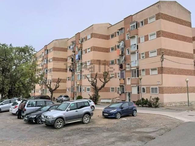 Piso, Valls