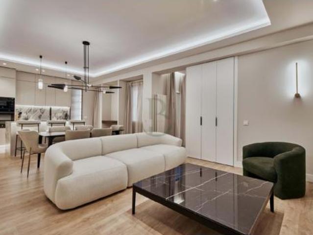 Piso Venta Madrid Capital, Lista