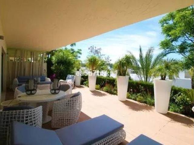 Piso Venta Benahavís, Núcleo