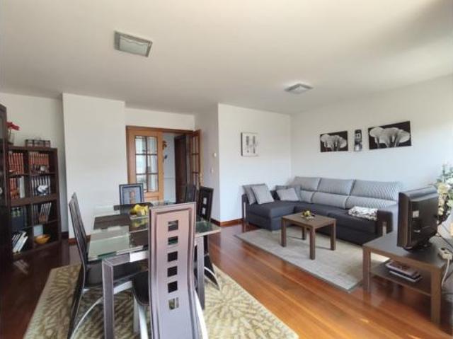 Piso Venta Brión, Adoufe