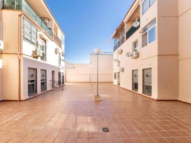 Piso Venta Churriana de La Vega, Zona de San Cayetano Avenida Cristóbal Colón