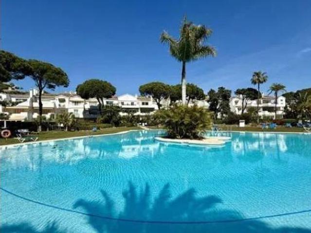 Piso Venta Estepona, El Paraíso Atalaya Benamara