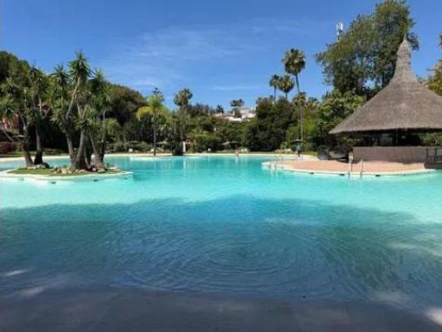 Piso Venta Estepona, El Paraíso Atalaya Benamara